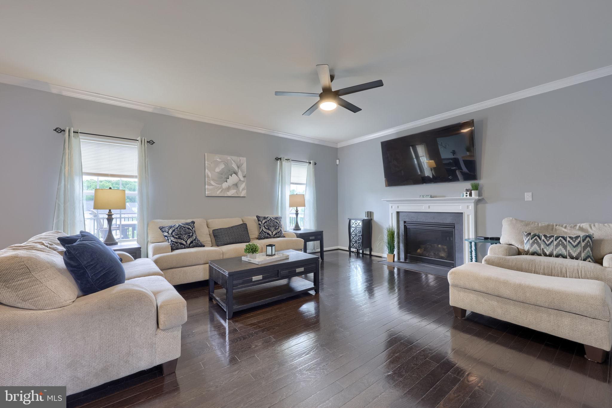 FREEDOM CROSSING - Residential