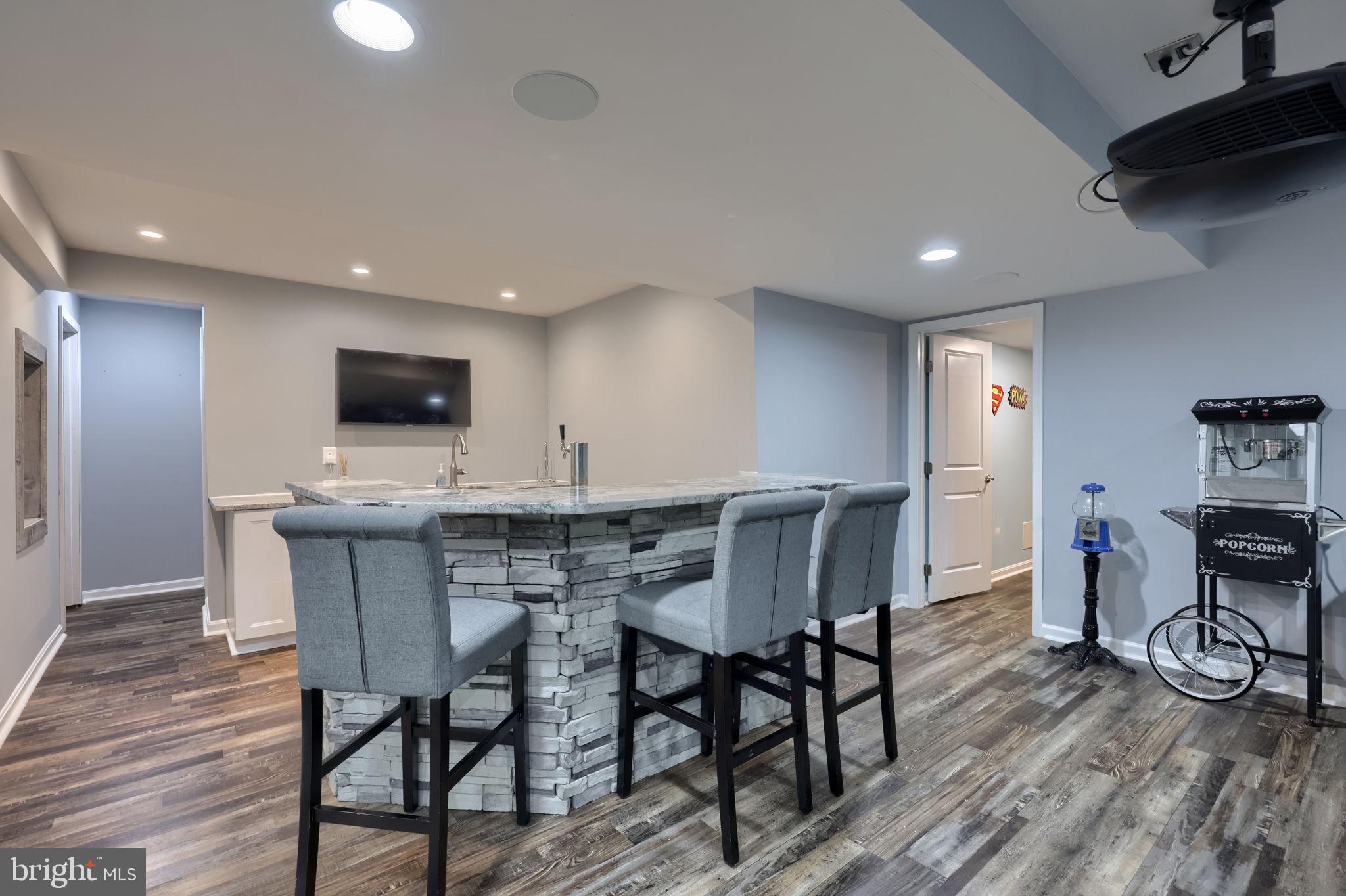 FREEDOM CROSSING - Residential