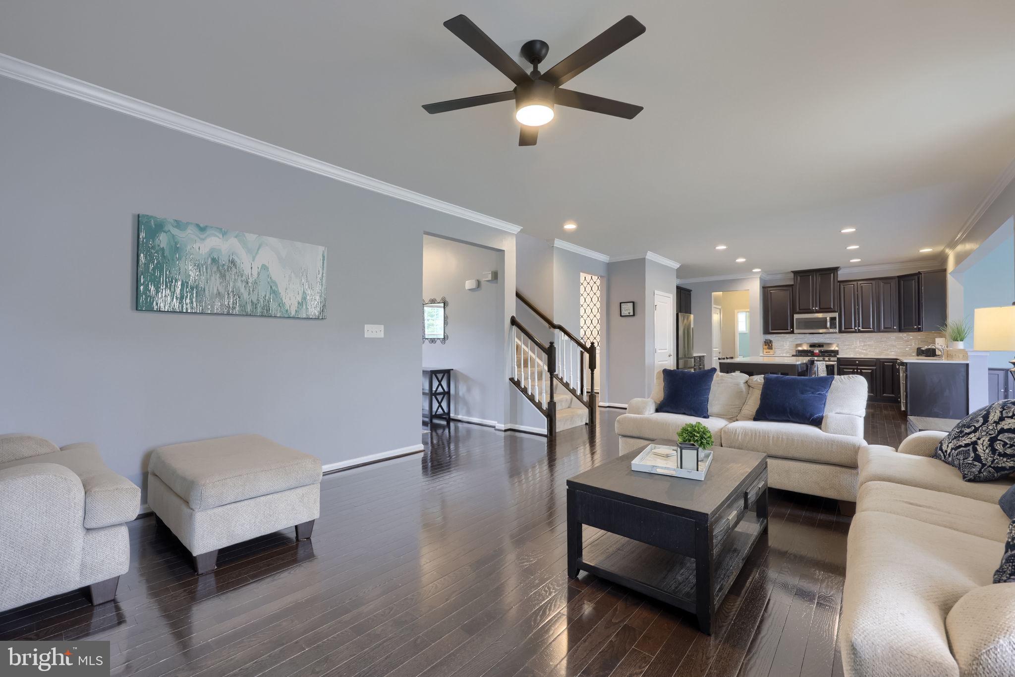 FREEDOM CROSSING - Residential