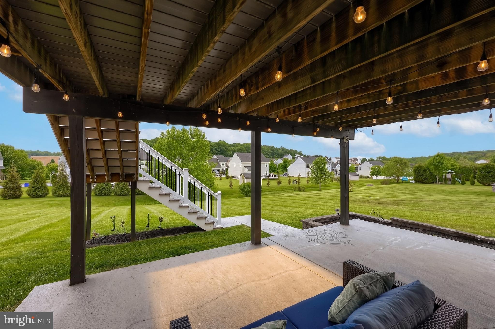 FREEDOM CROSSING - Residential