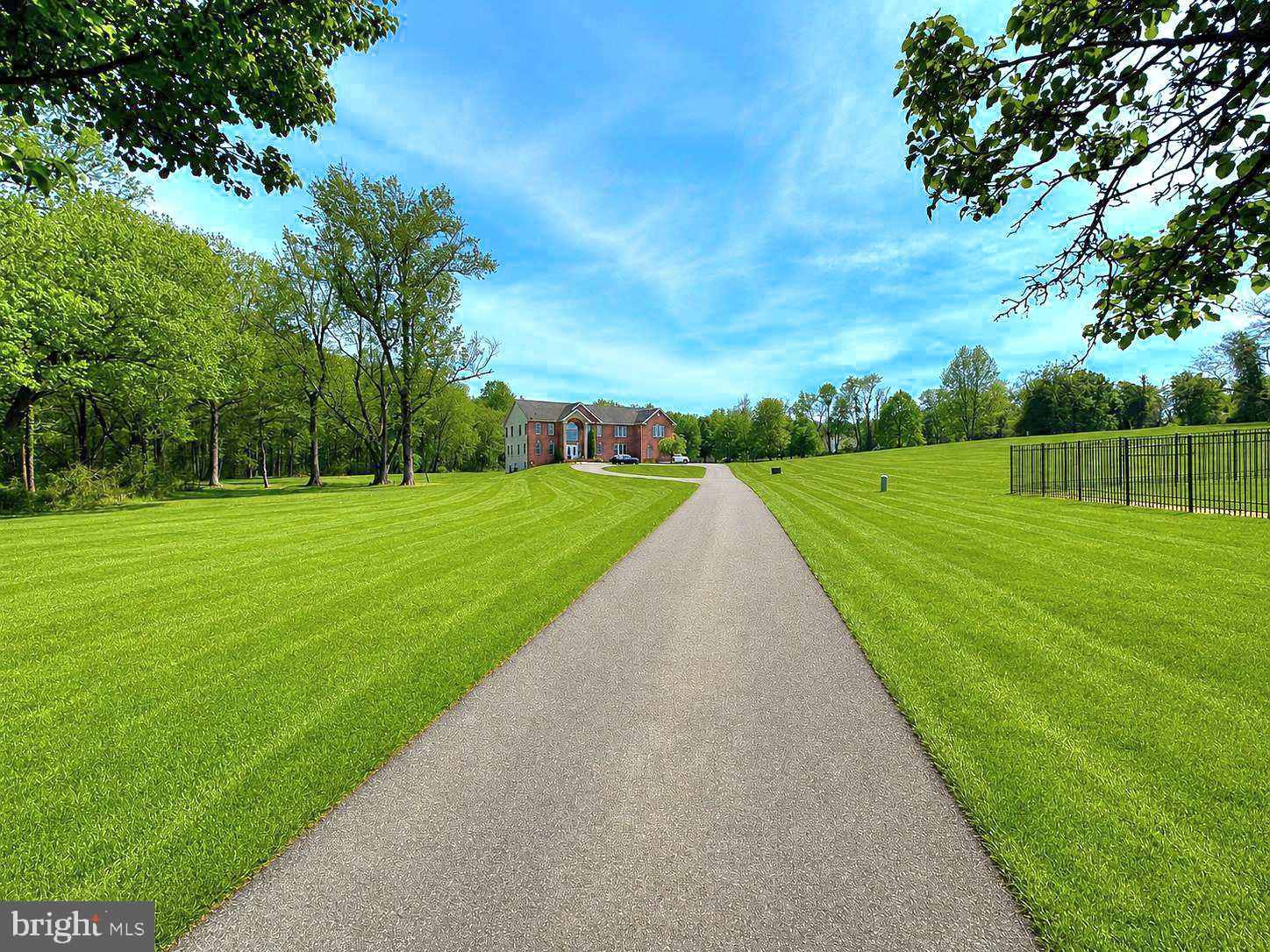 THE HILLS OVER MULLIKAN - Residential