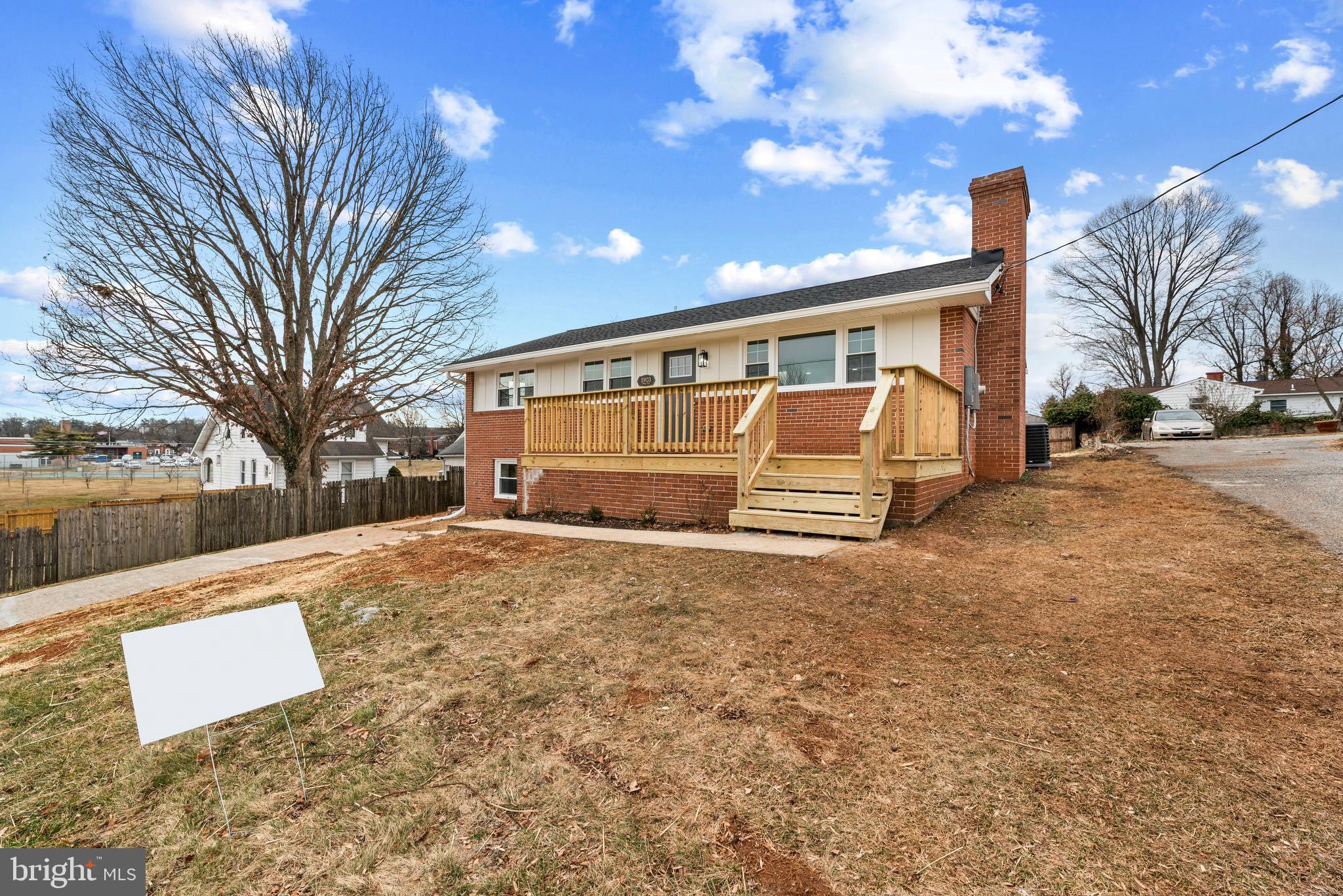 CATONSVILLE GARDENS - Residential