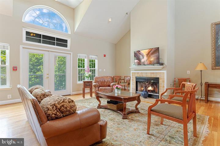 POINTE AT PARK CENTER - Residential