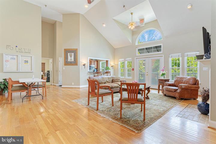 POINTE AT PARK CENTER - Residential
