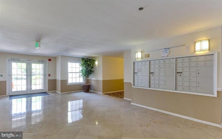POINTE AT PARK CENTER - Residential