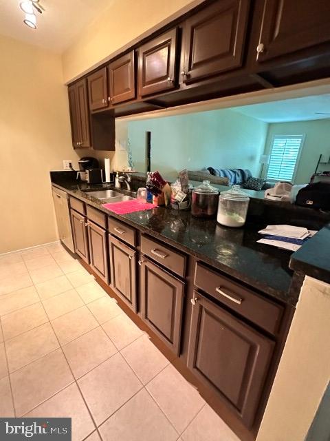 POINTE AT PARK CENTER - Residential