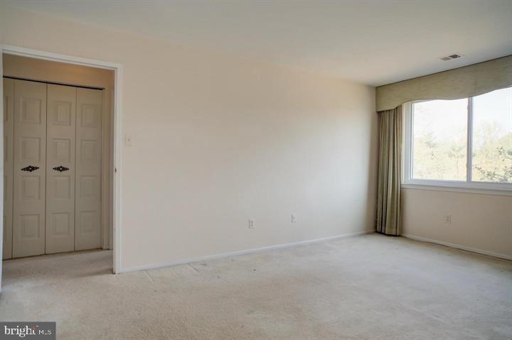 TREEBROOKE CONDOMINIUM - Residential Lease
