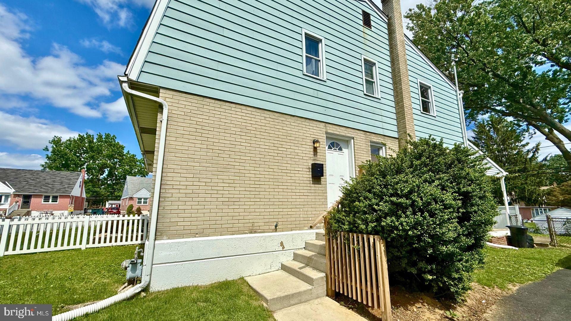 RIDLEY PARK - Residential Lease