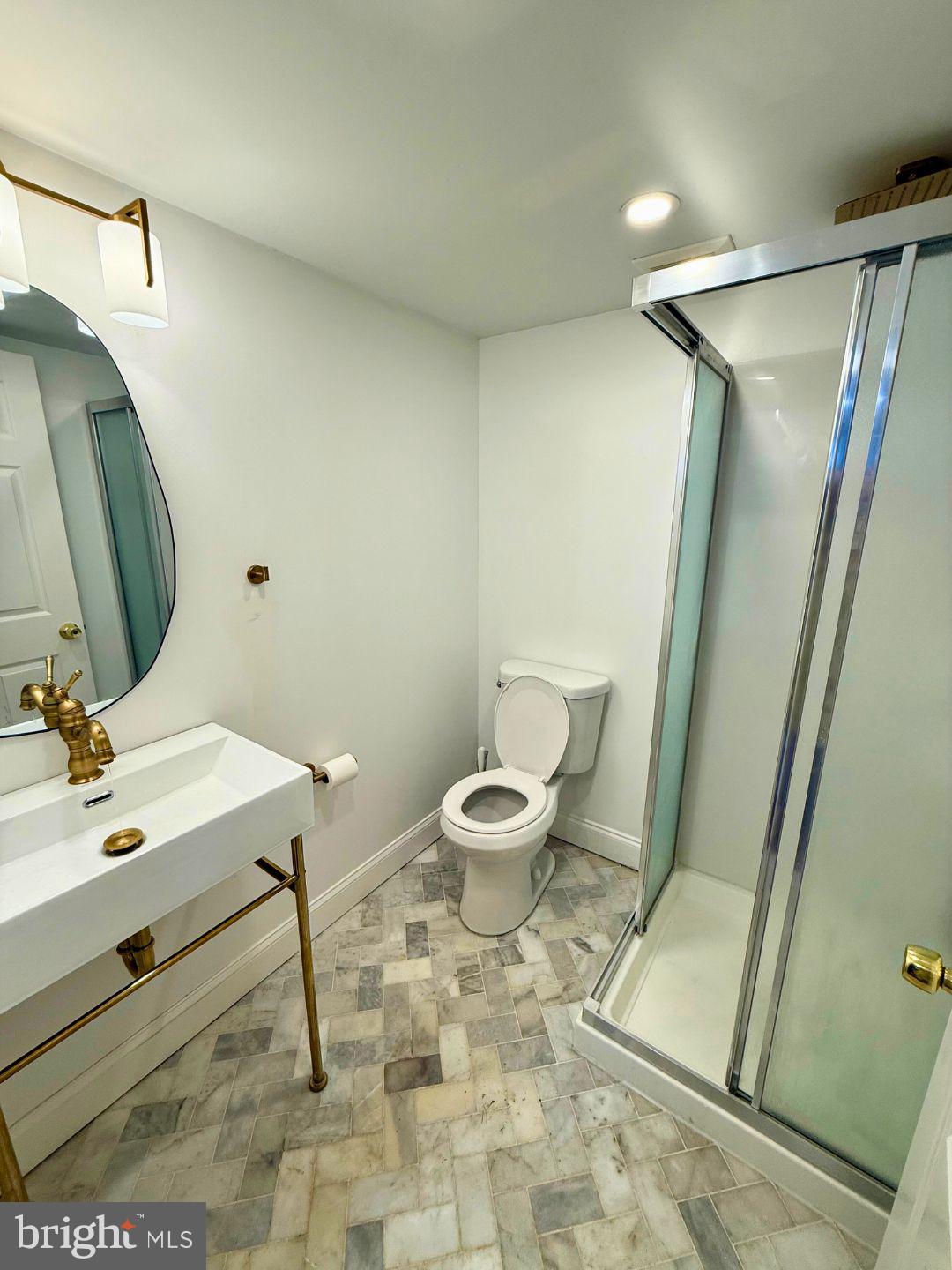 RIDLEY PARK - Residential Lease