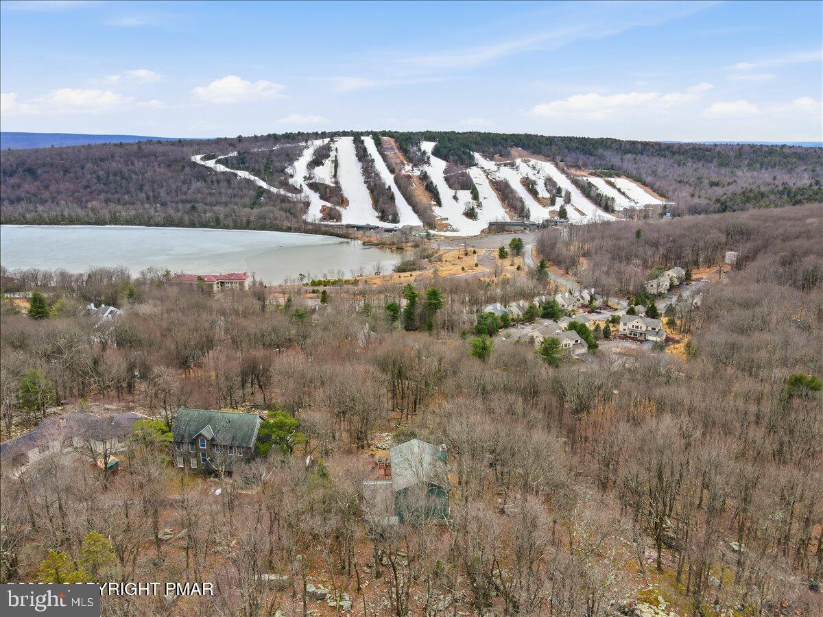 LAKE HARMOY ESTATES - Residential
