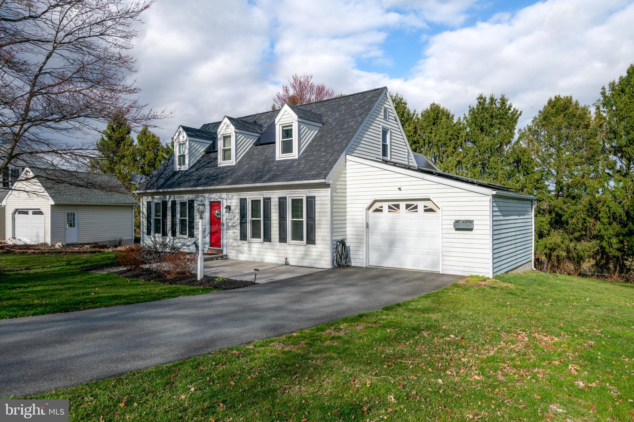 JEFFERSON SQUARE - Residential