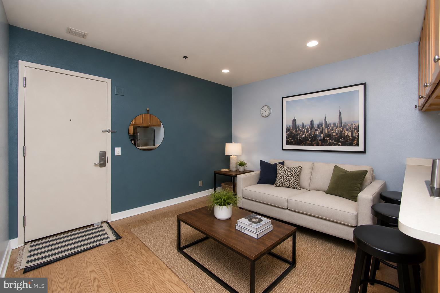 CHINATOWN - Residential