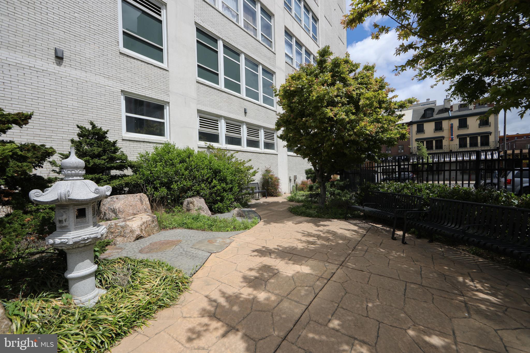 CHINATOWN - Residential