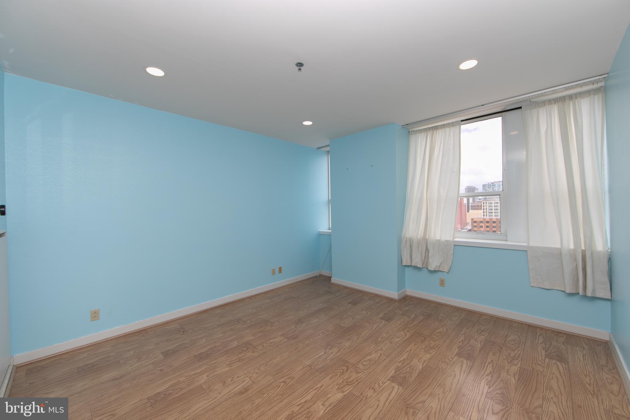 CHINATOWN - Residential
