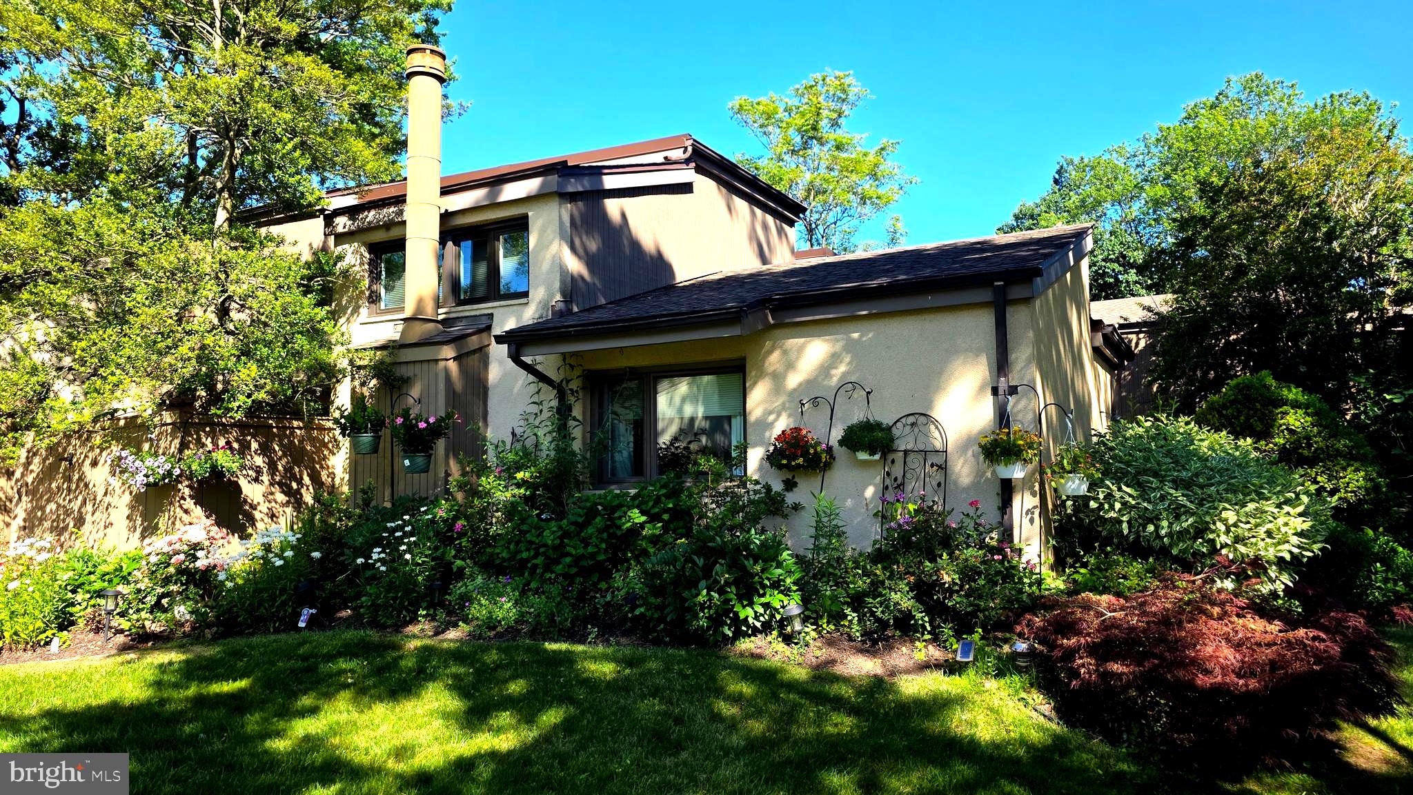 SIERRA VILLAS - Residential