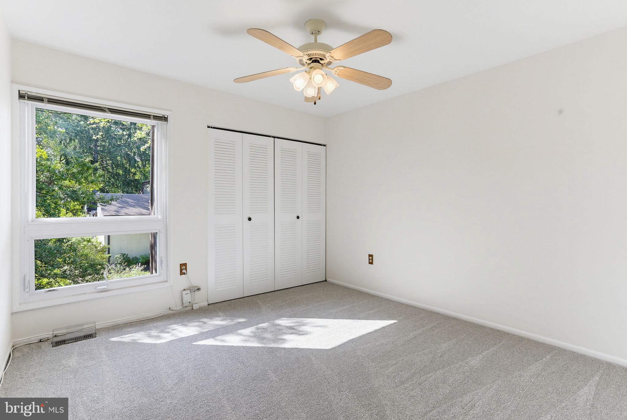 SIERRA VILLAS - Residential