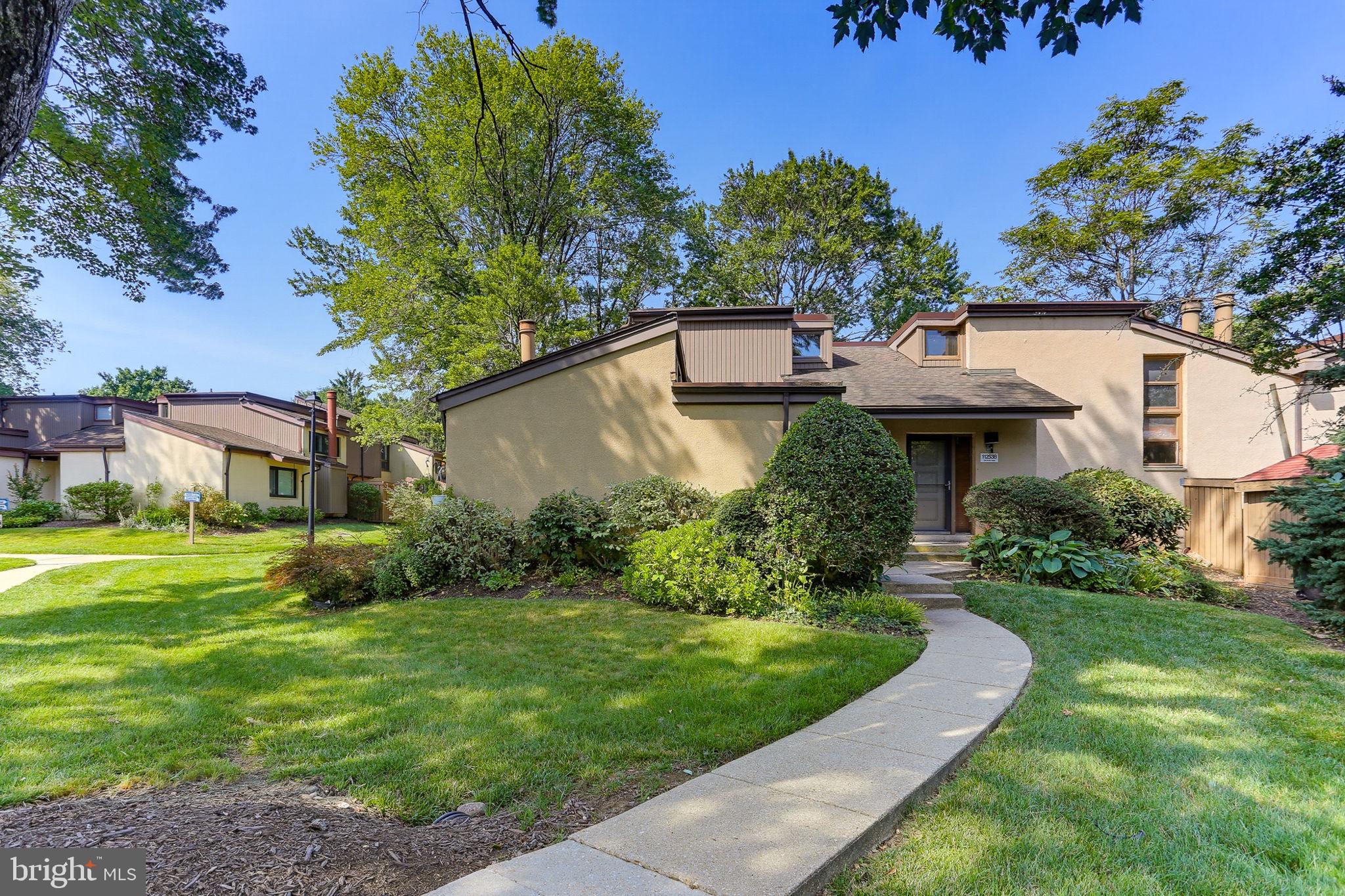 SIERRA VILLAS - Residential