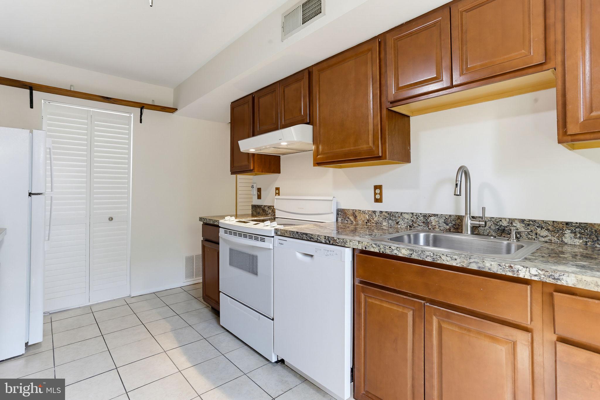 SIERRA VILLAS - Residential