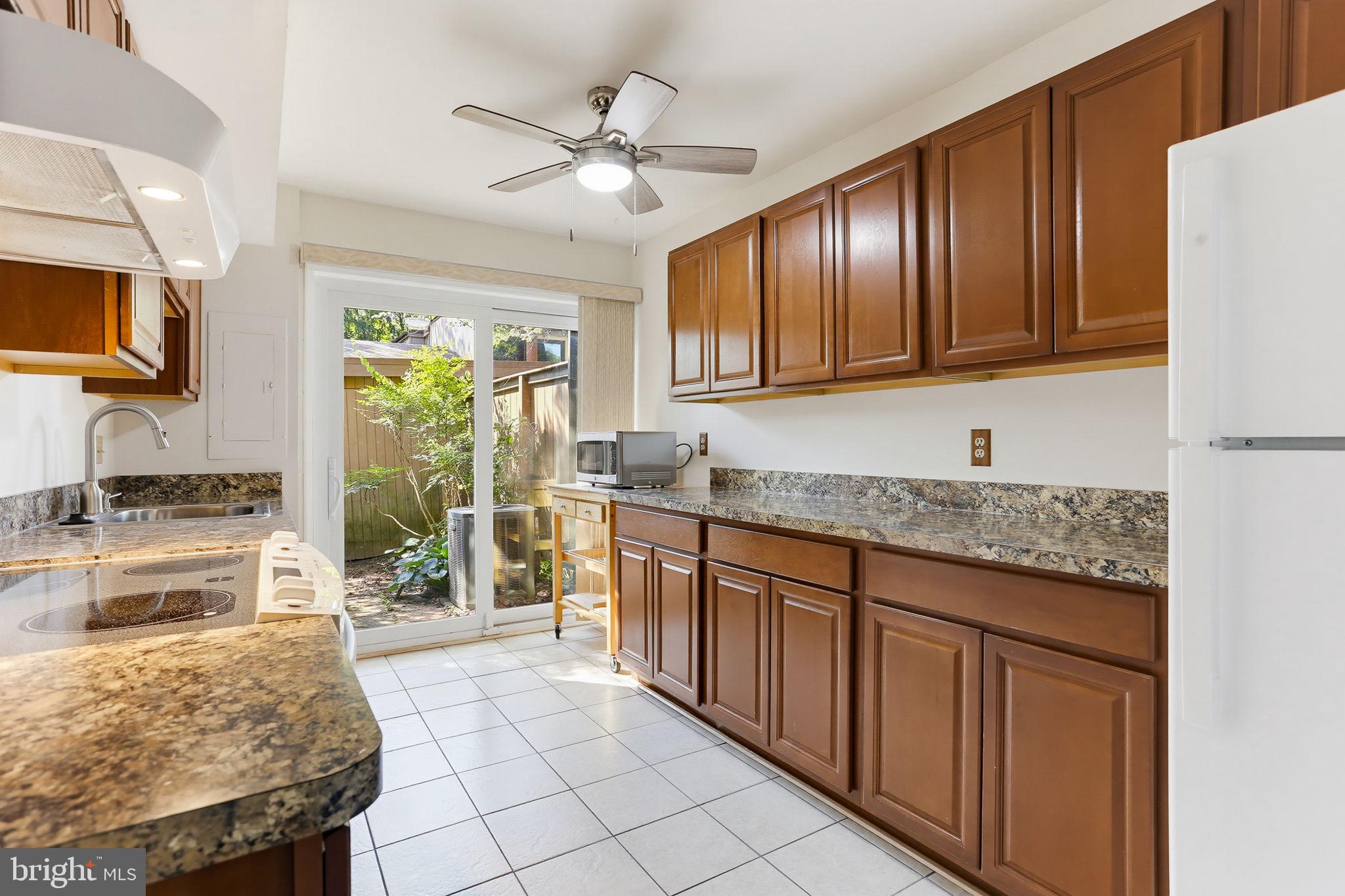 SIERRA VILLAS - Residential