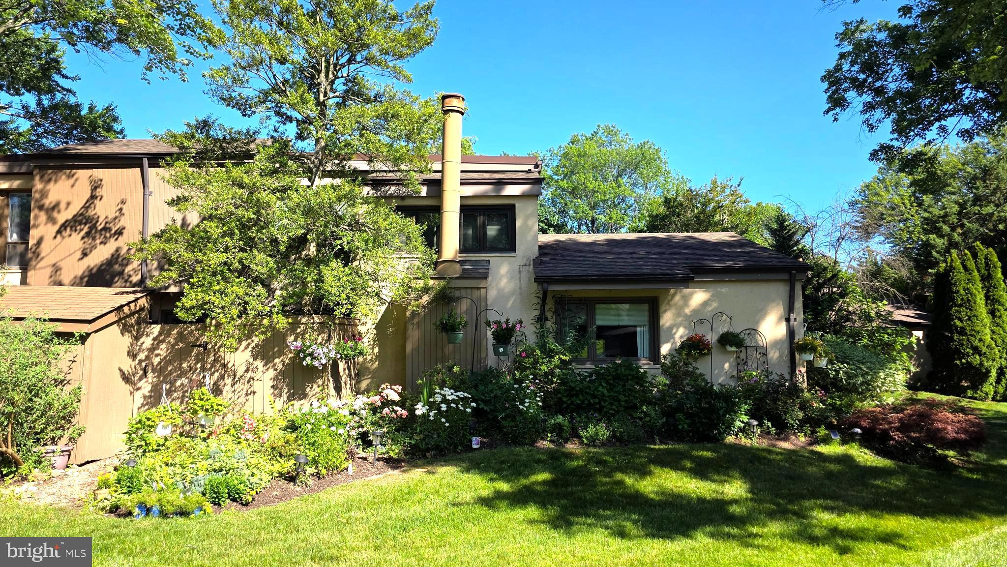 SIERRA VILLAS - Residential