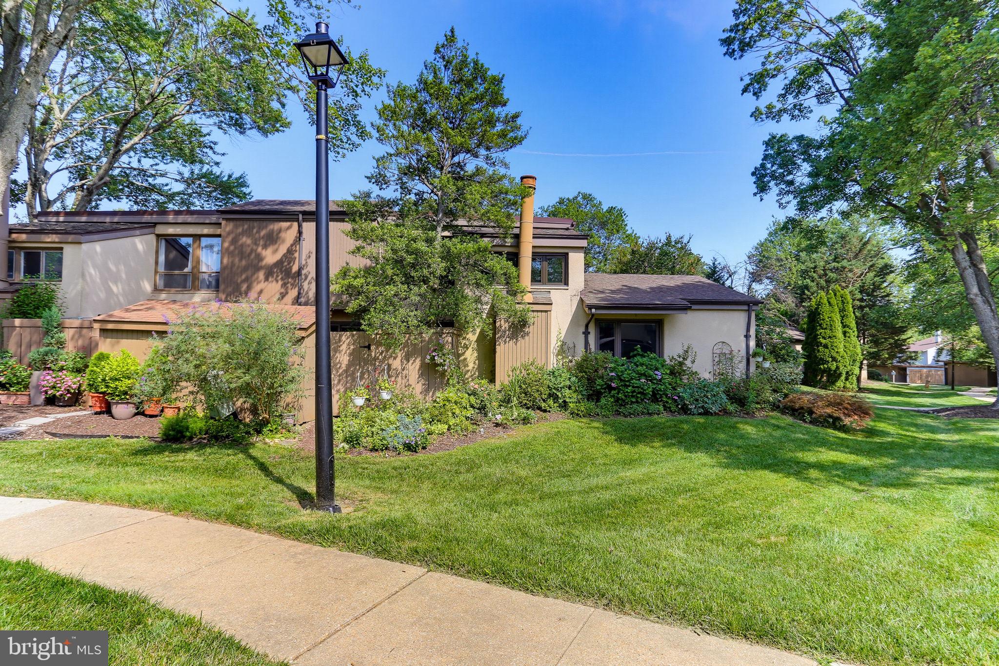 SIERRA VILLAS - Residential