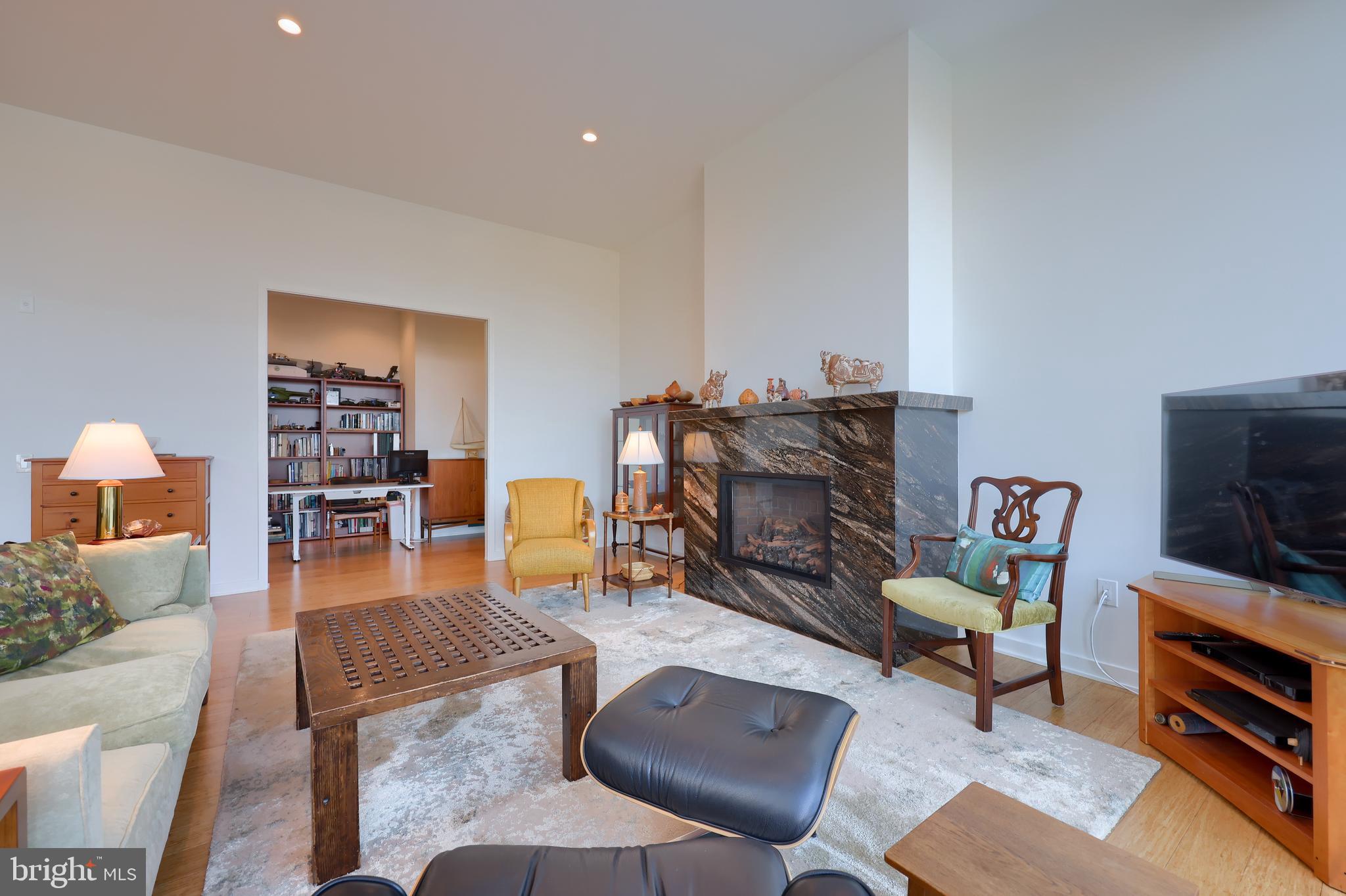 101 NORTH QUEEN - Residential