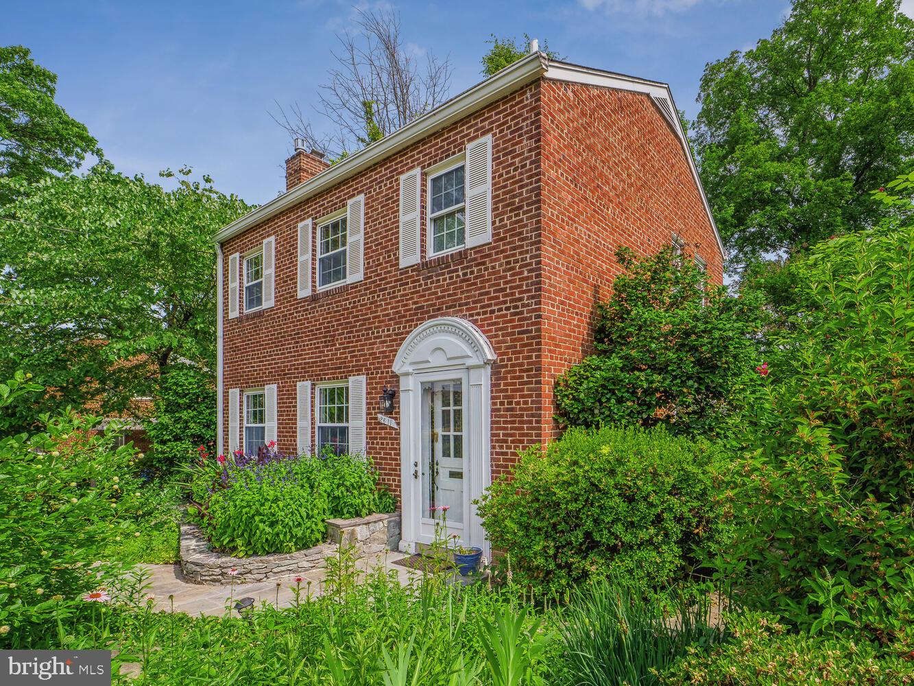 WHEATON HILLS - Residential