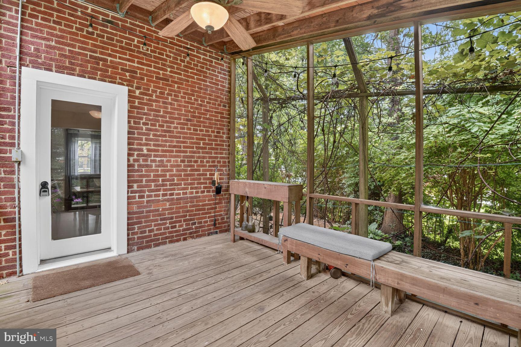 WHEATON HILLS - Residential