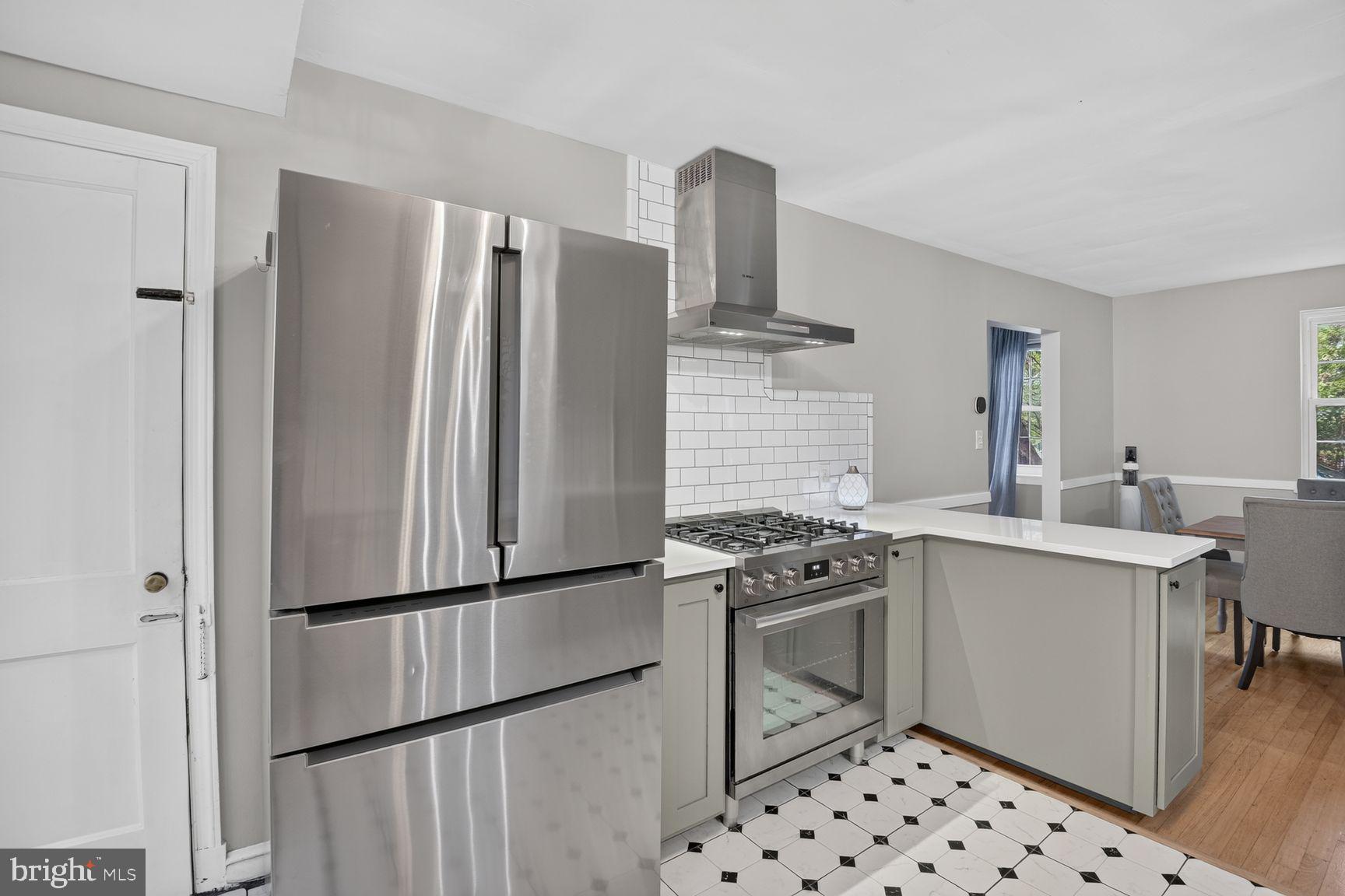 WHEATON HILLS - Residential