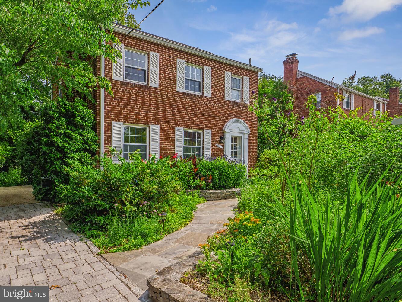 WHEATON HILLS - Residential
