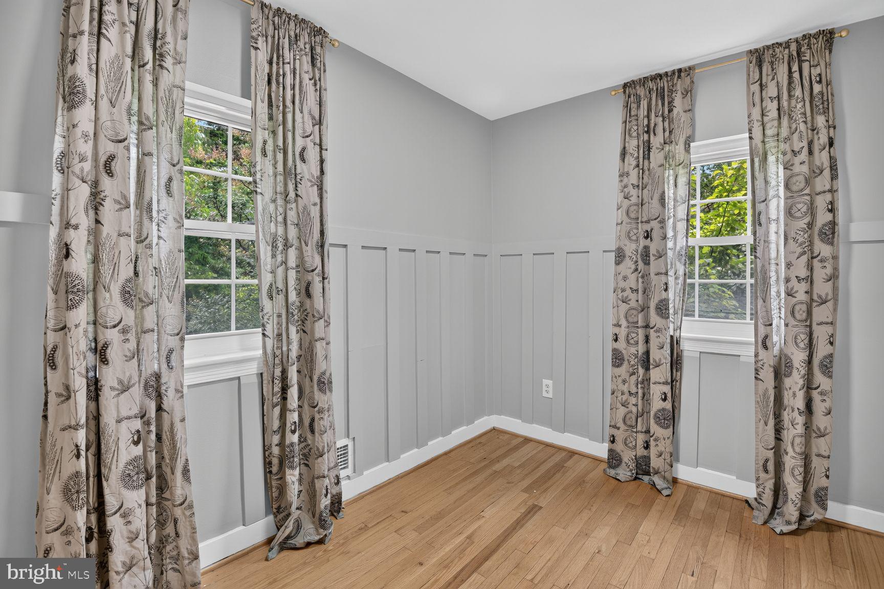 WHEATON HILLS - Residential