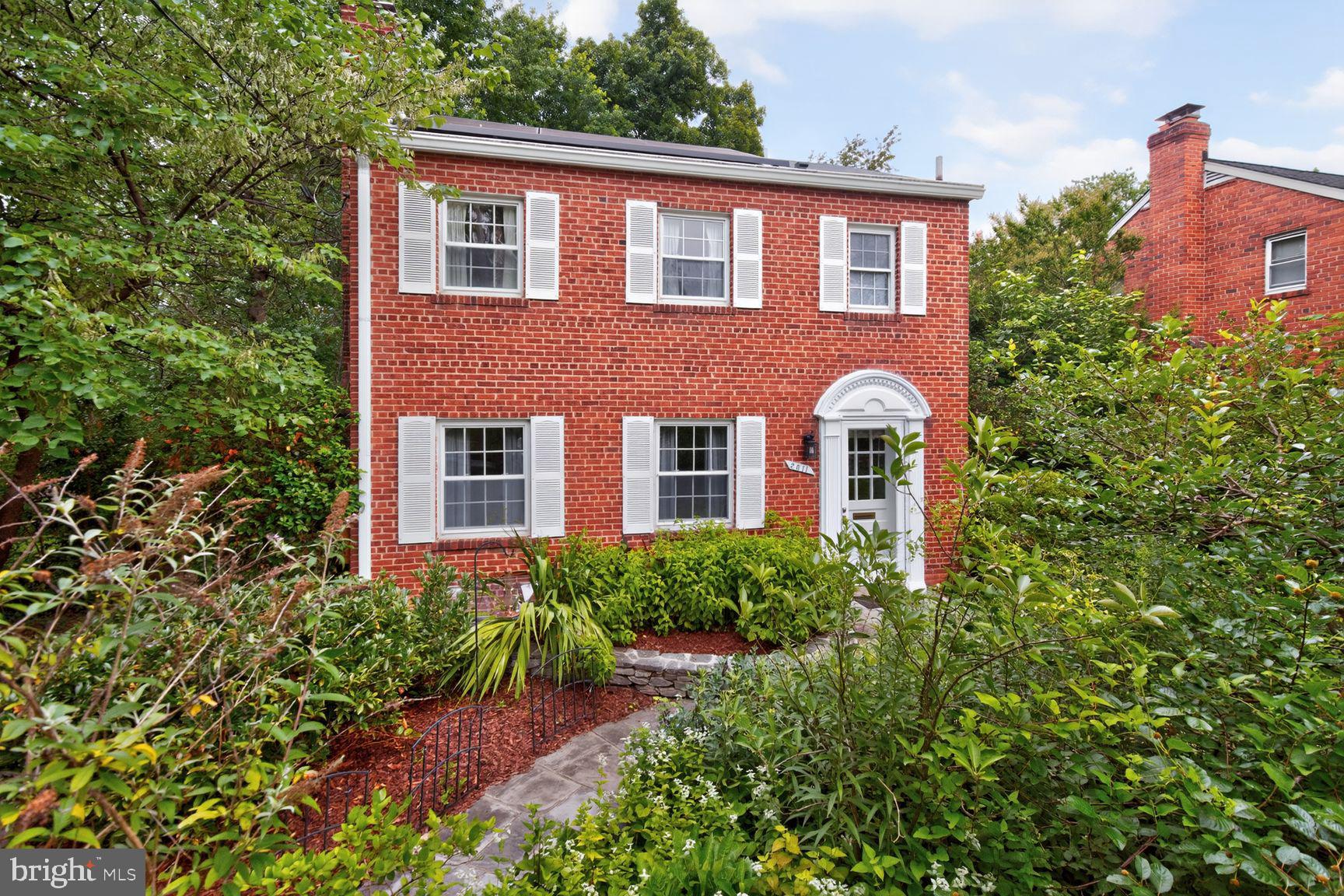 WHEATON HILLS - Residential