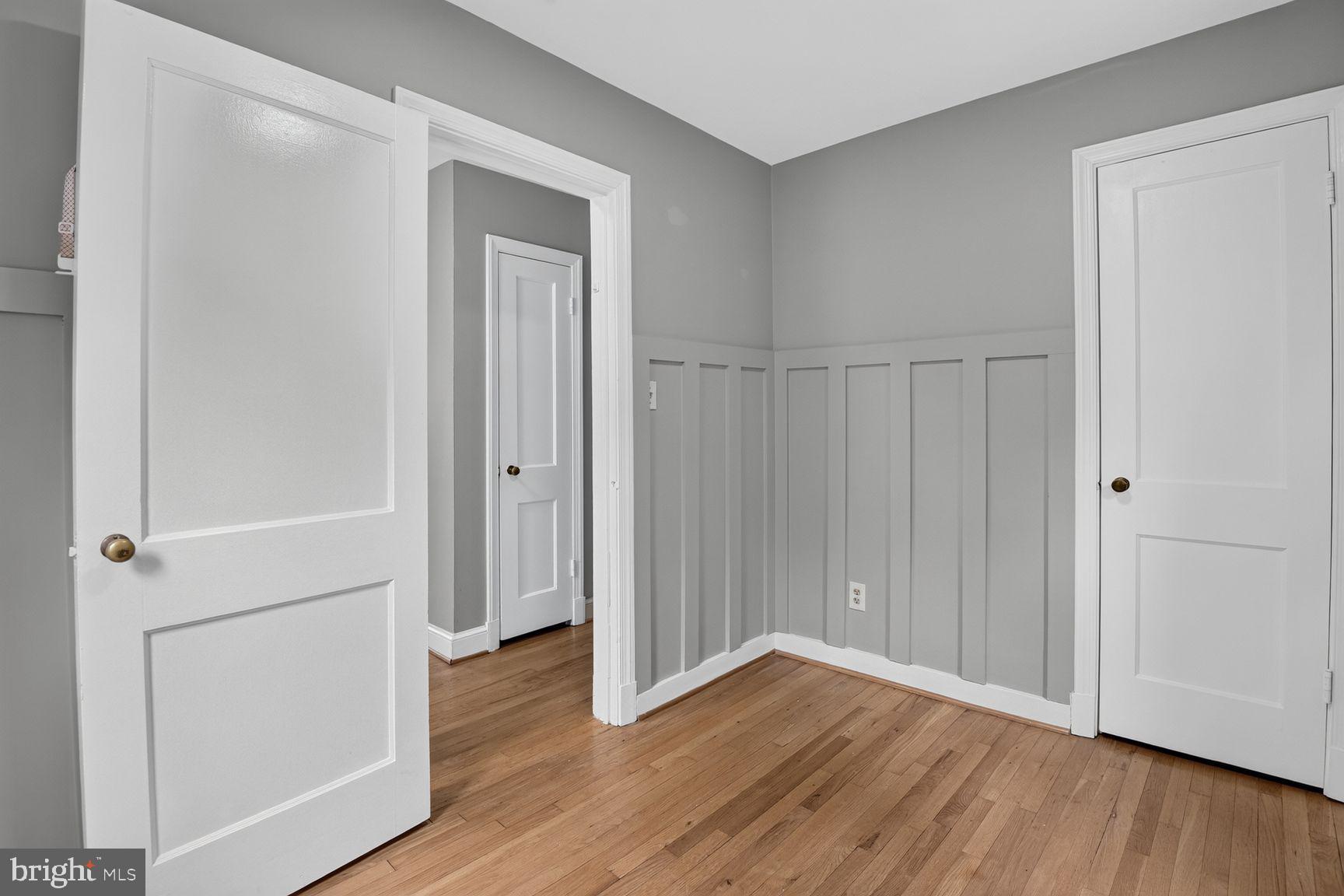 WHEATON HILLS - Residential