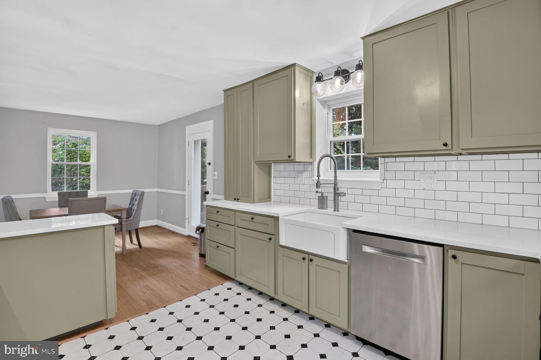 WHEATON HILLS - Residential