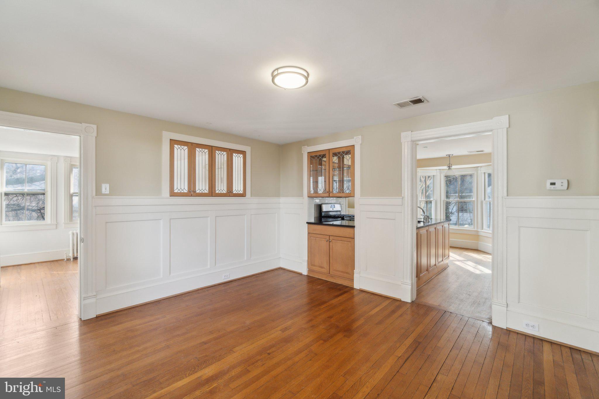 CLARENDON - Residential