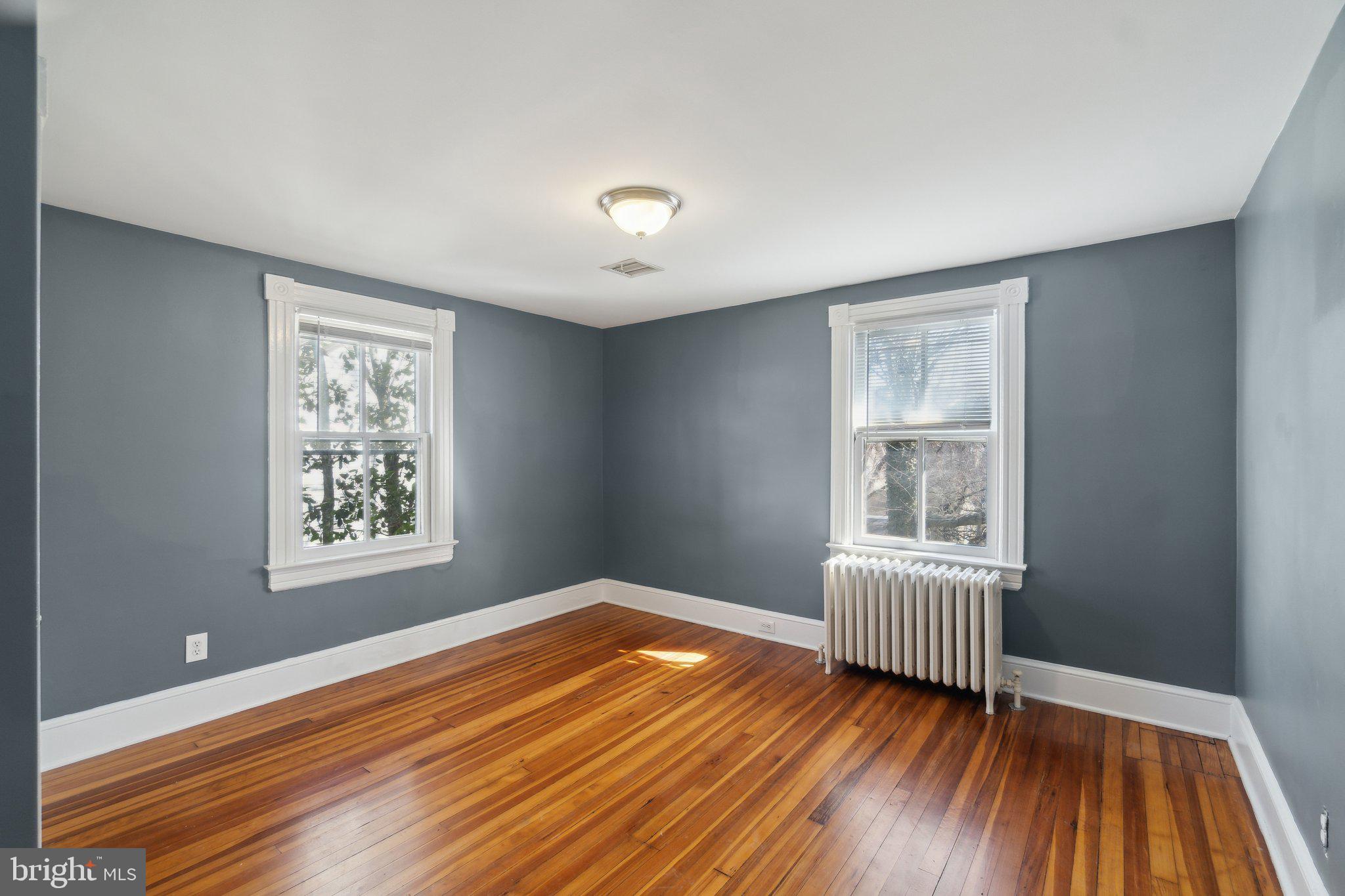 CLARENDON - Residential