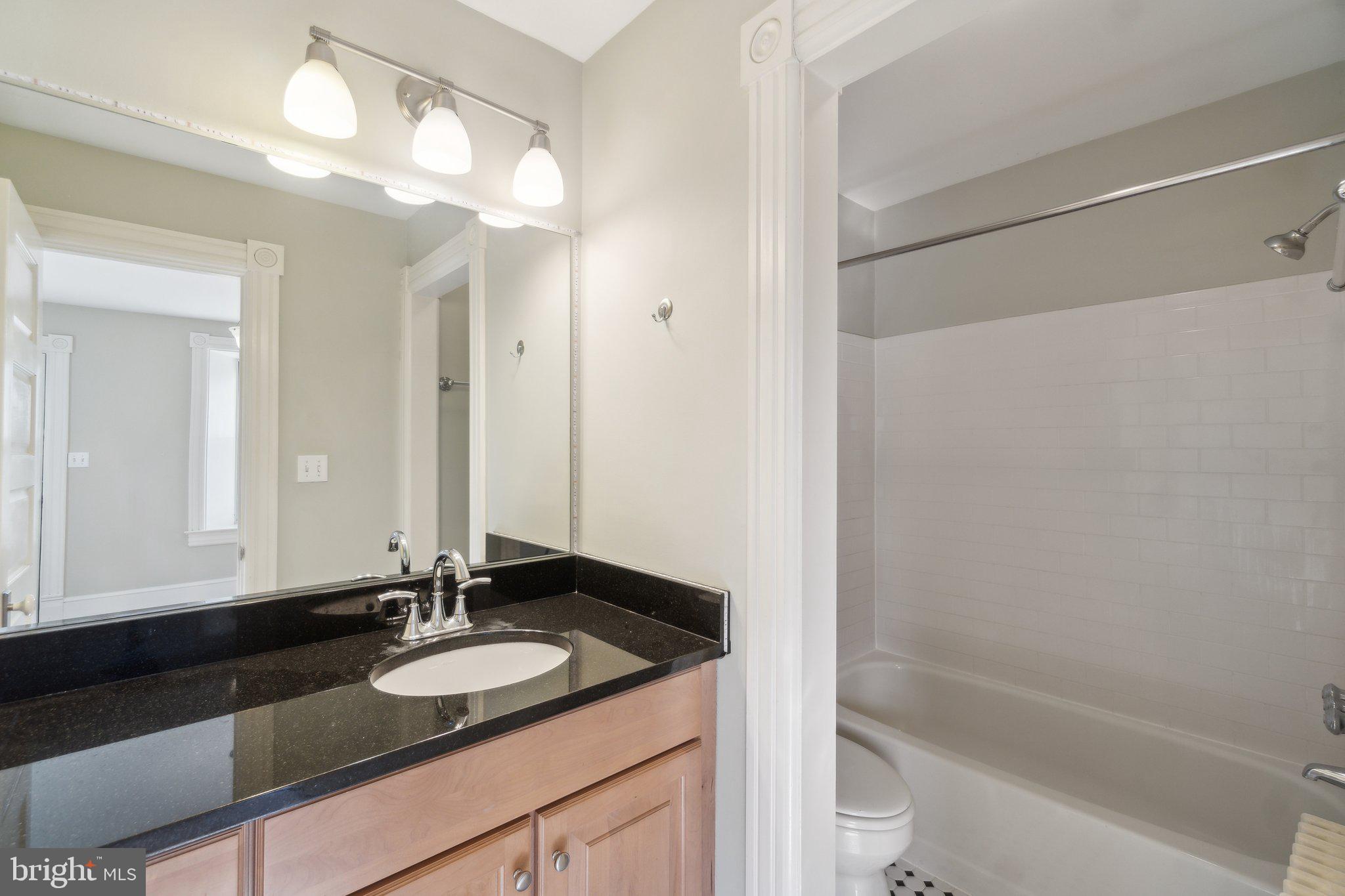 CLARENDON - Residential