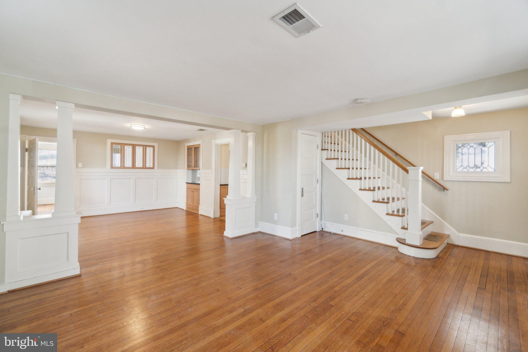 CLARENDON - Residential