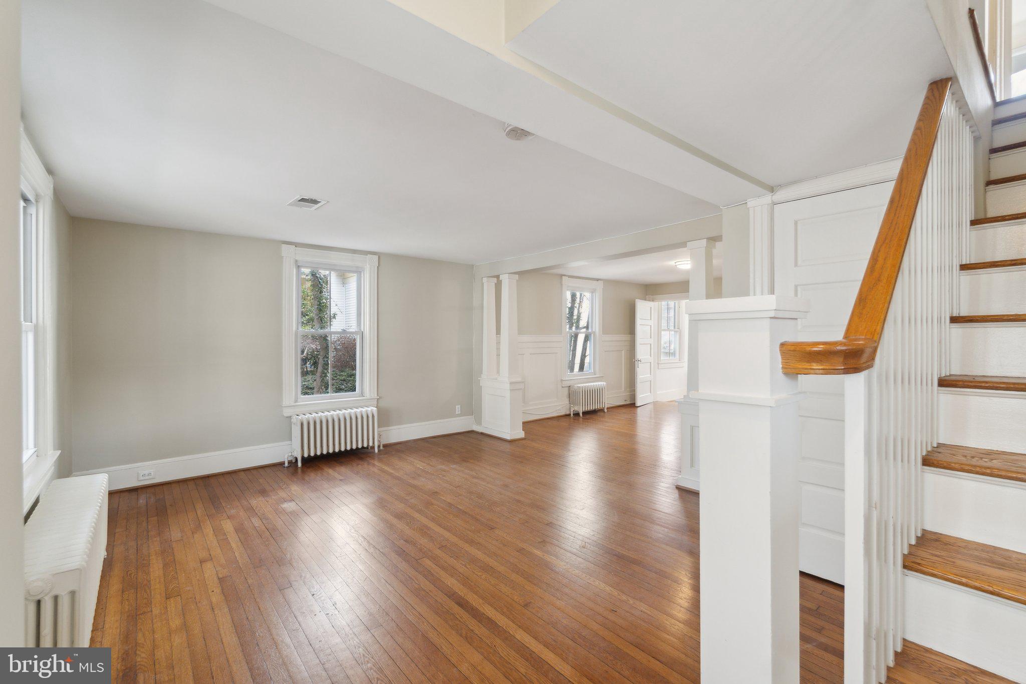 CLARENDON - Residential
