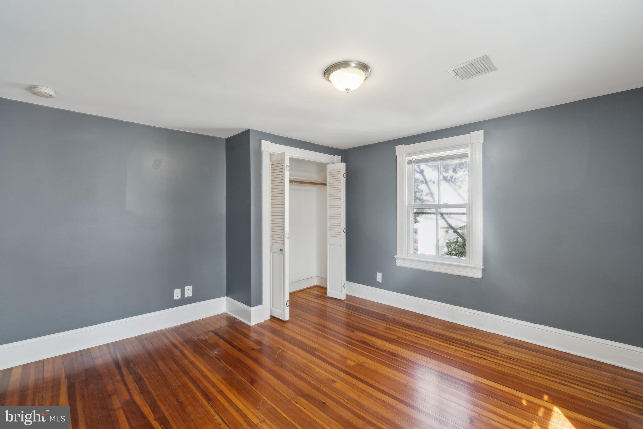 CLARENDON - Residential