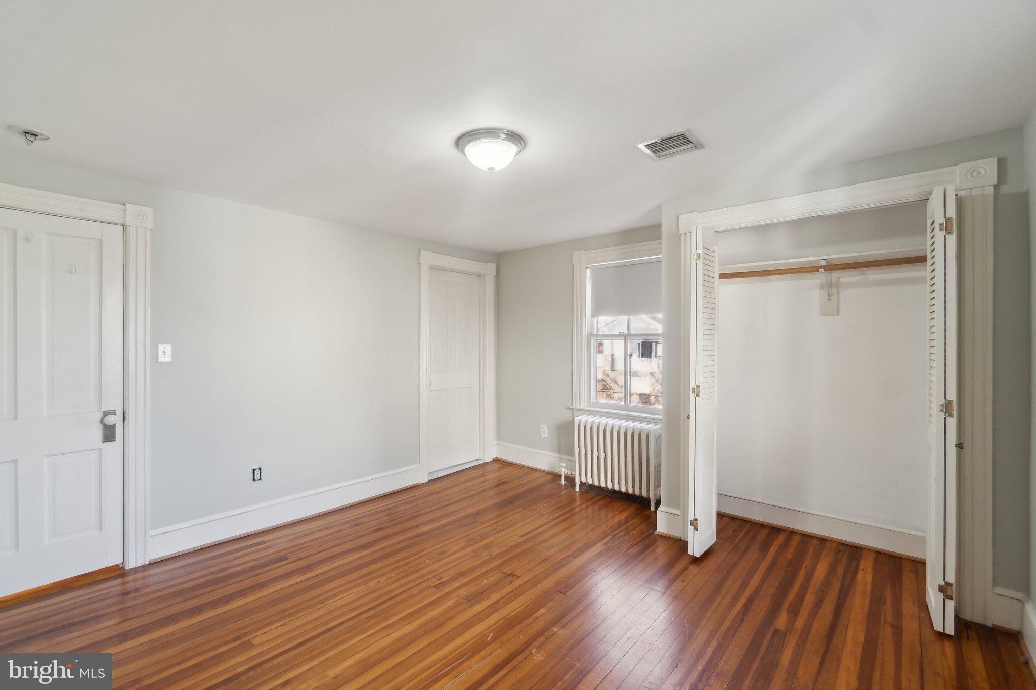 CLARENDON - Residential