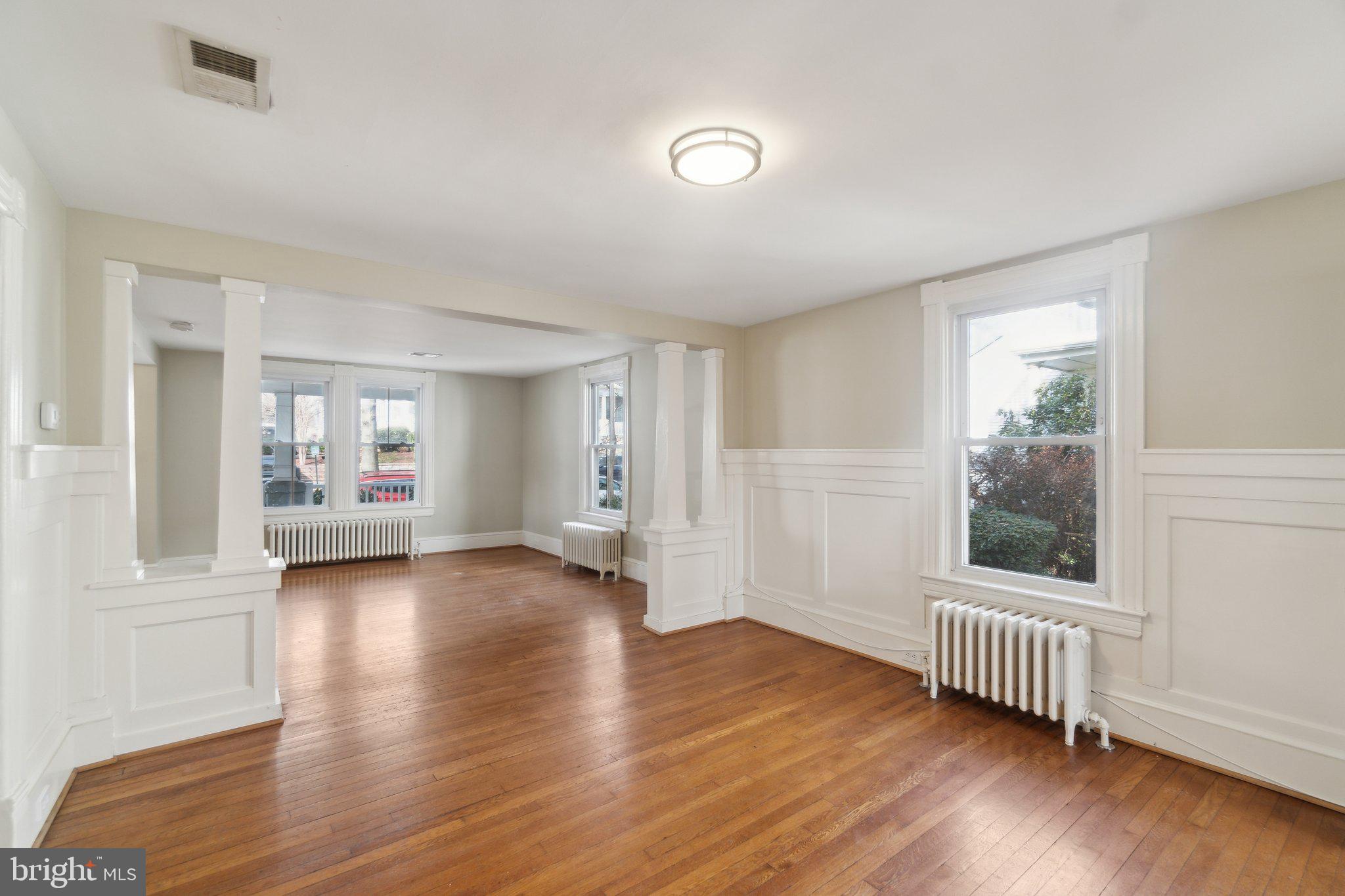 CLARENDON - Residential