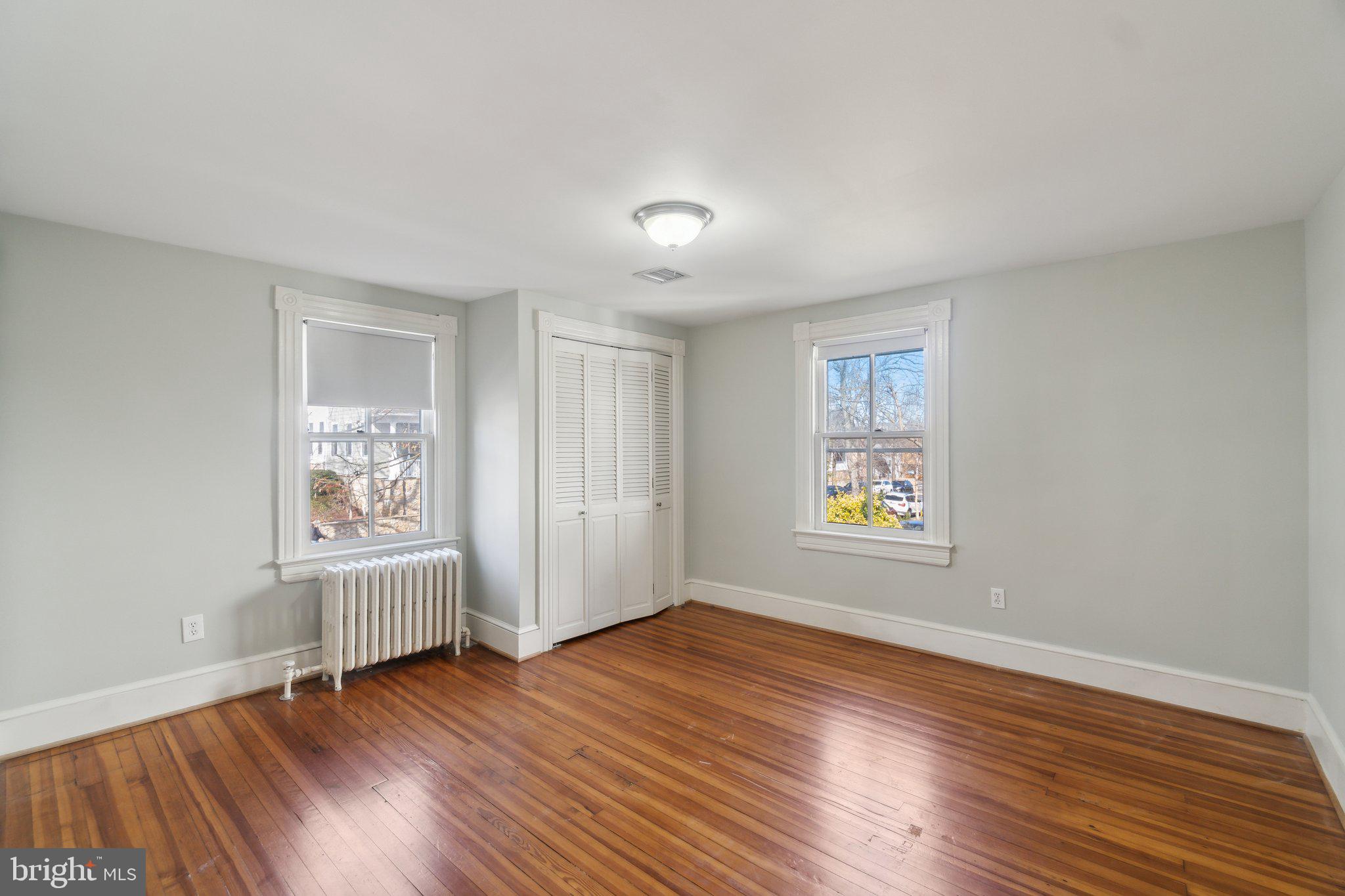 CLARENDON - Residential