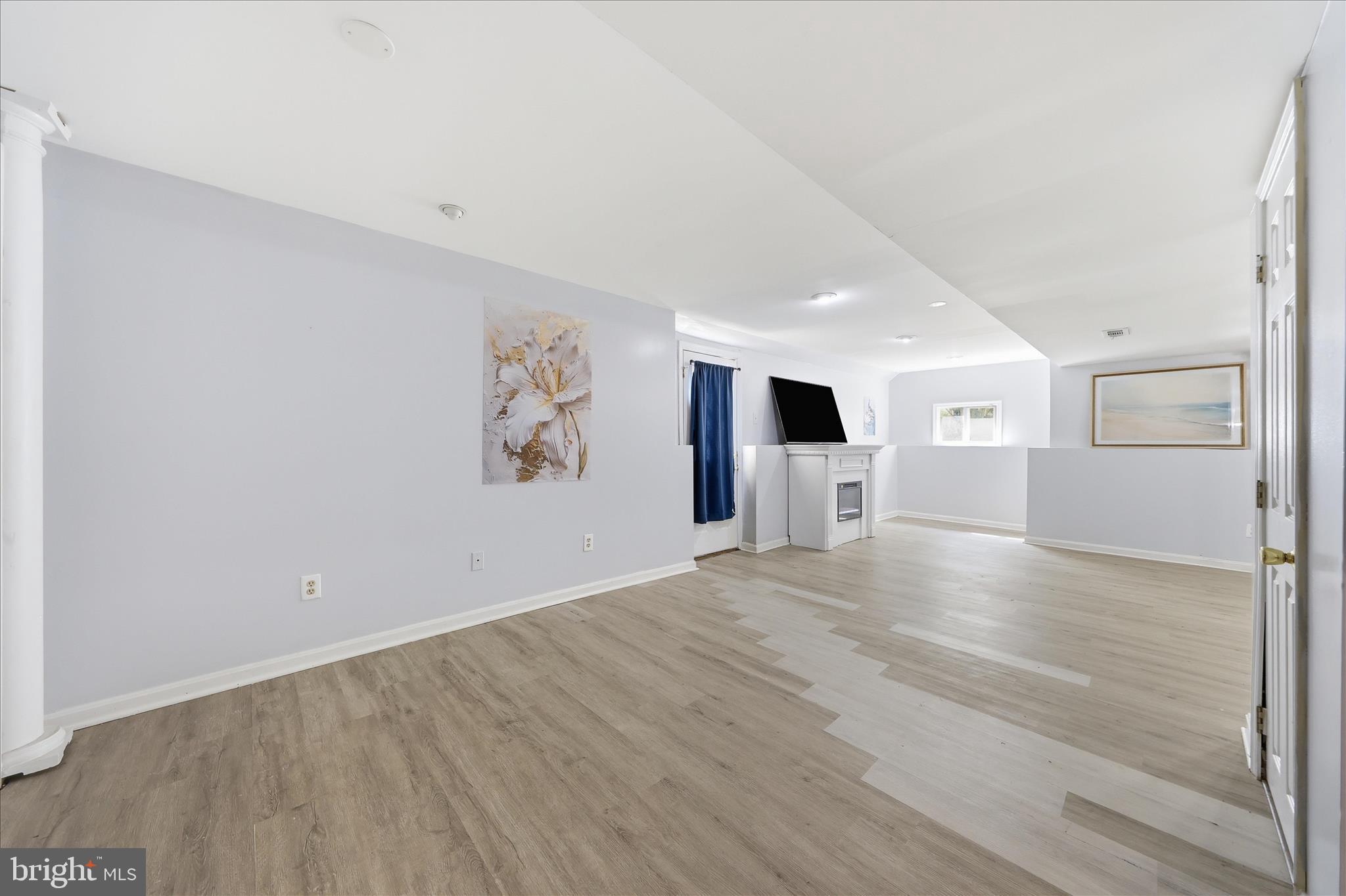 SPRING RIDGE - Residential