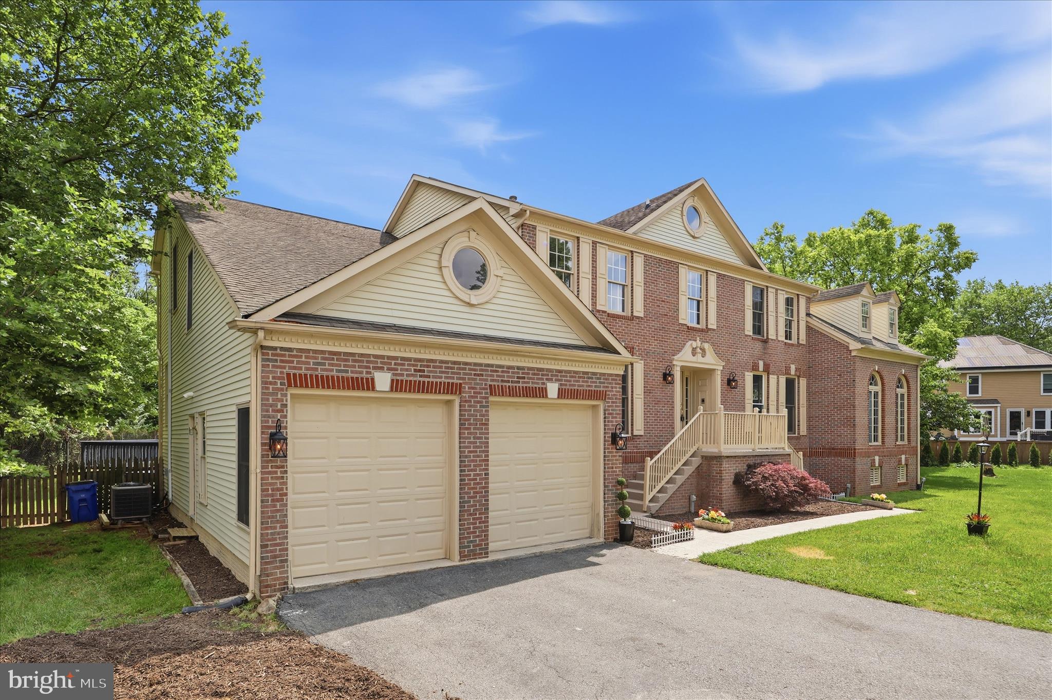 SPRING RIDGE - Residential