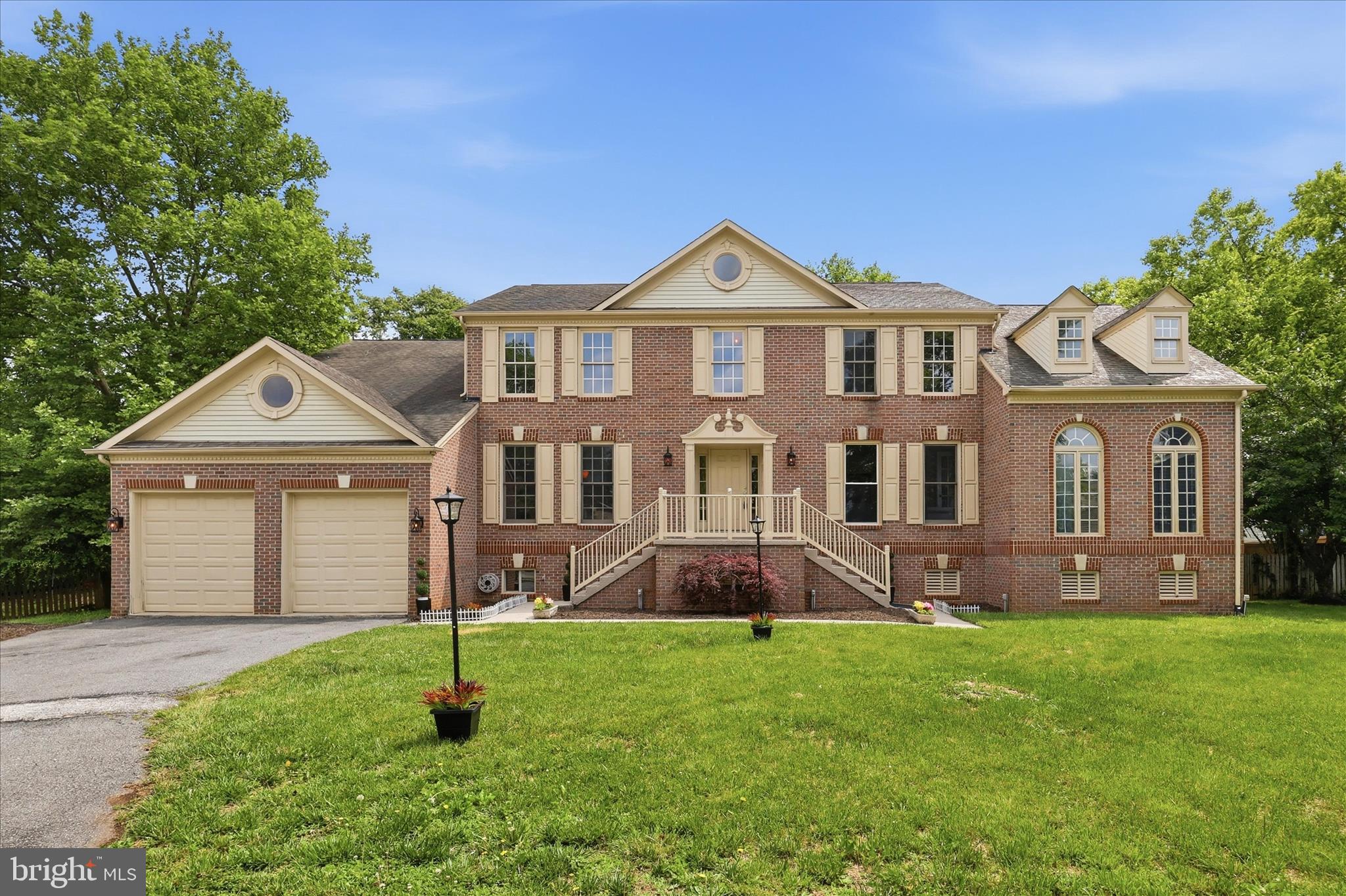SPRING RIDGE - Residential