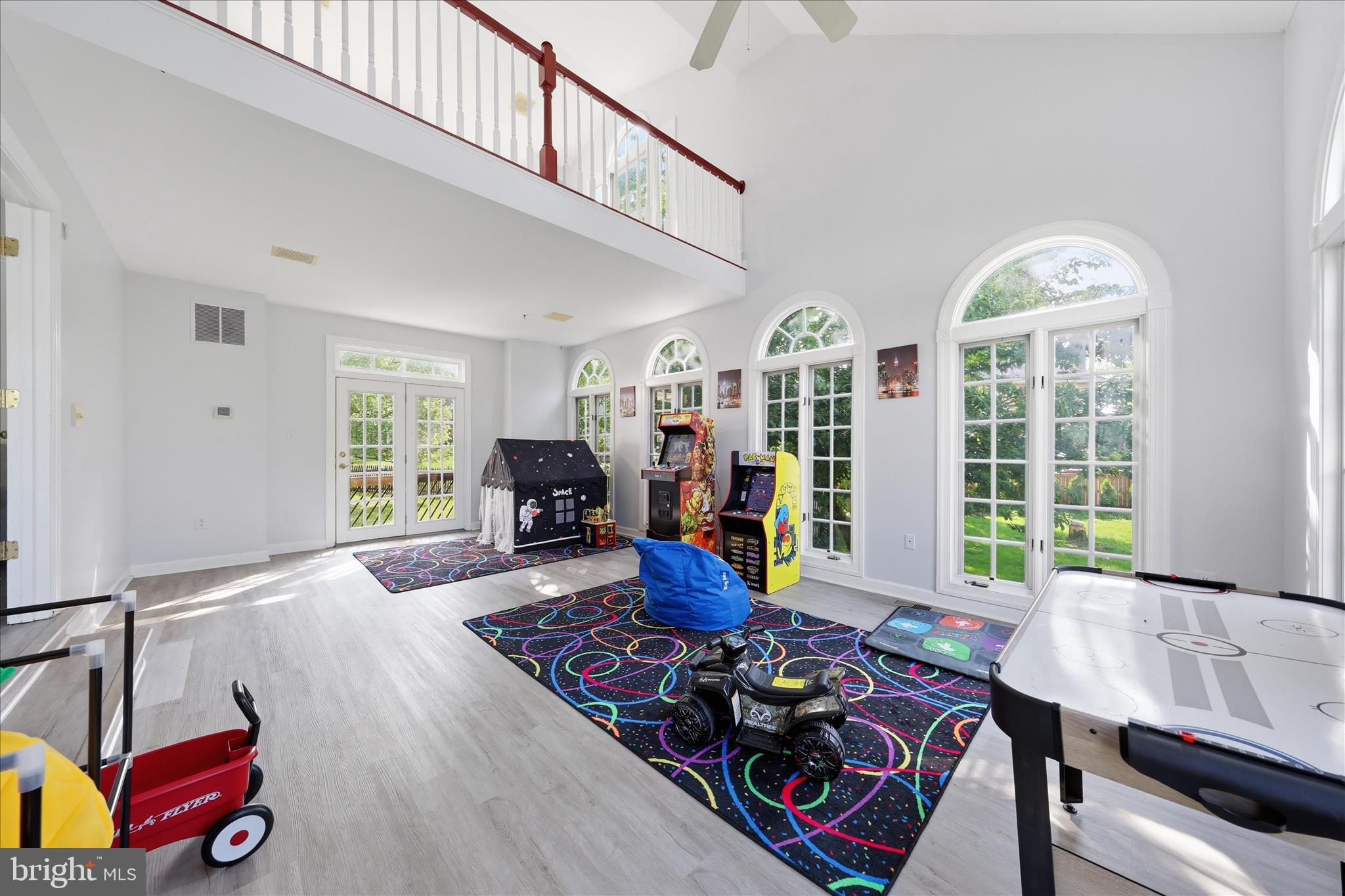 SPRING RIDGE - Residential