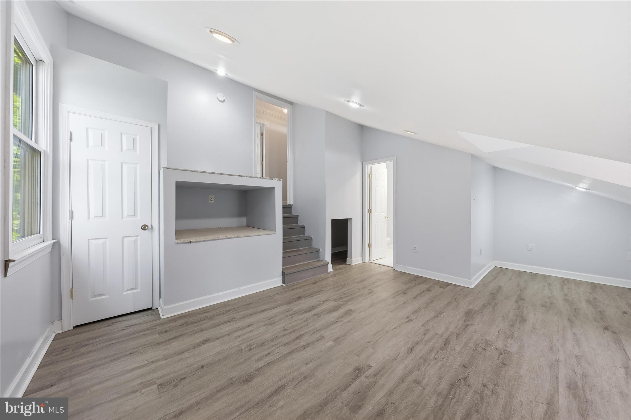SPRING RIDGE - Residential
