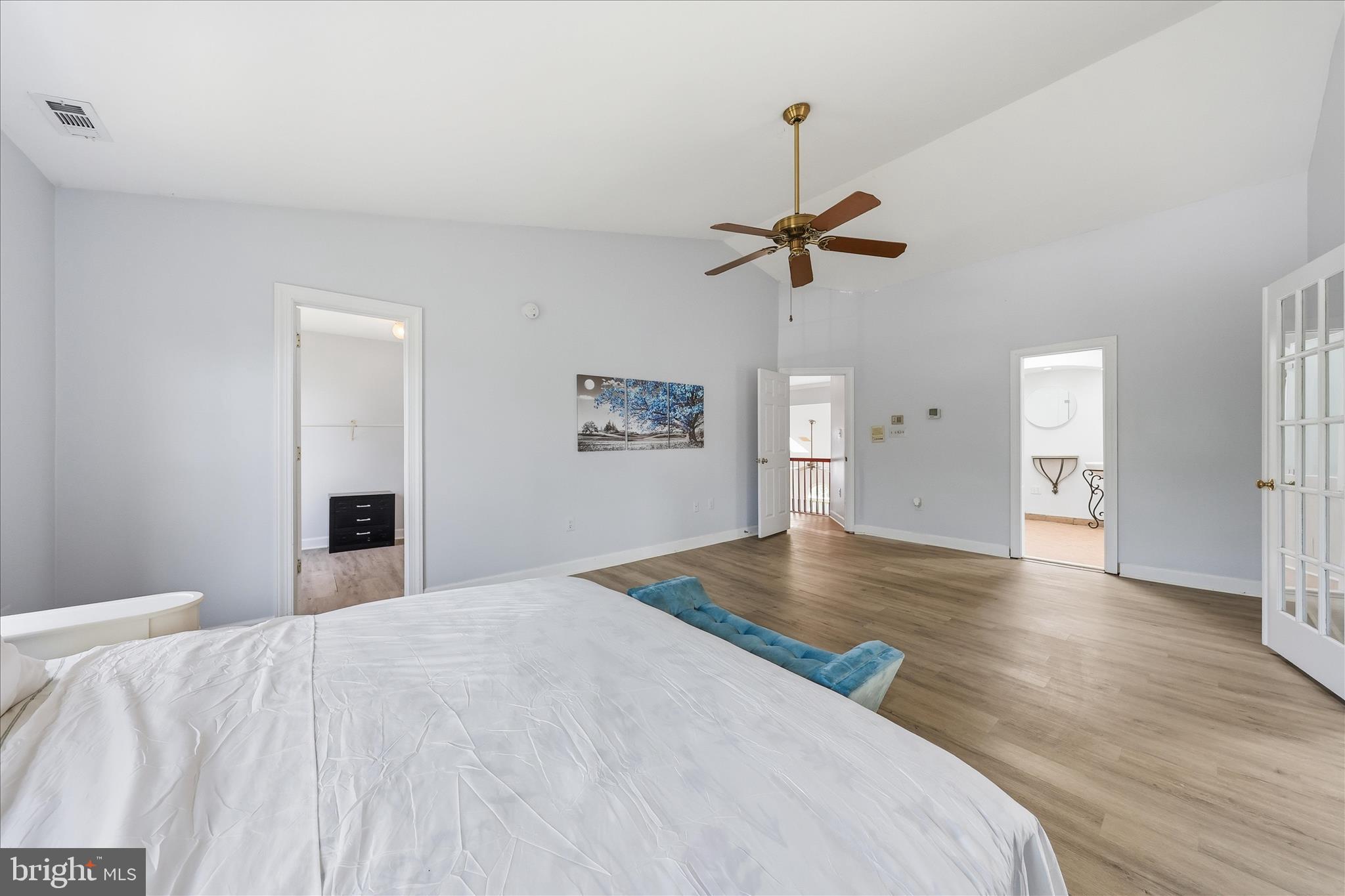 SPRING RIDGE - Residential