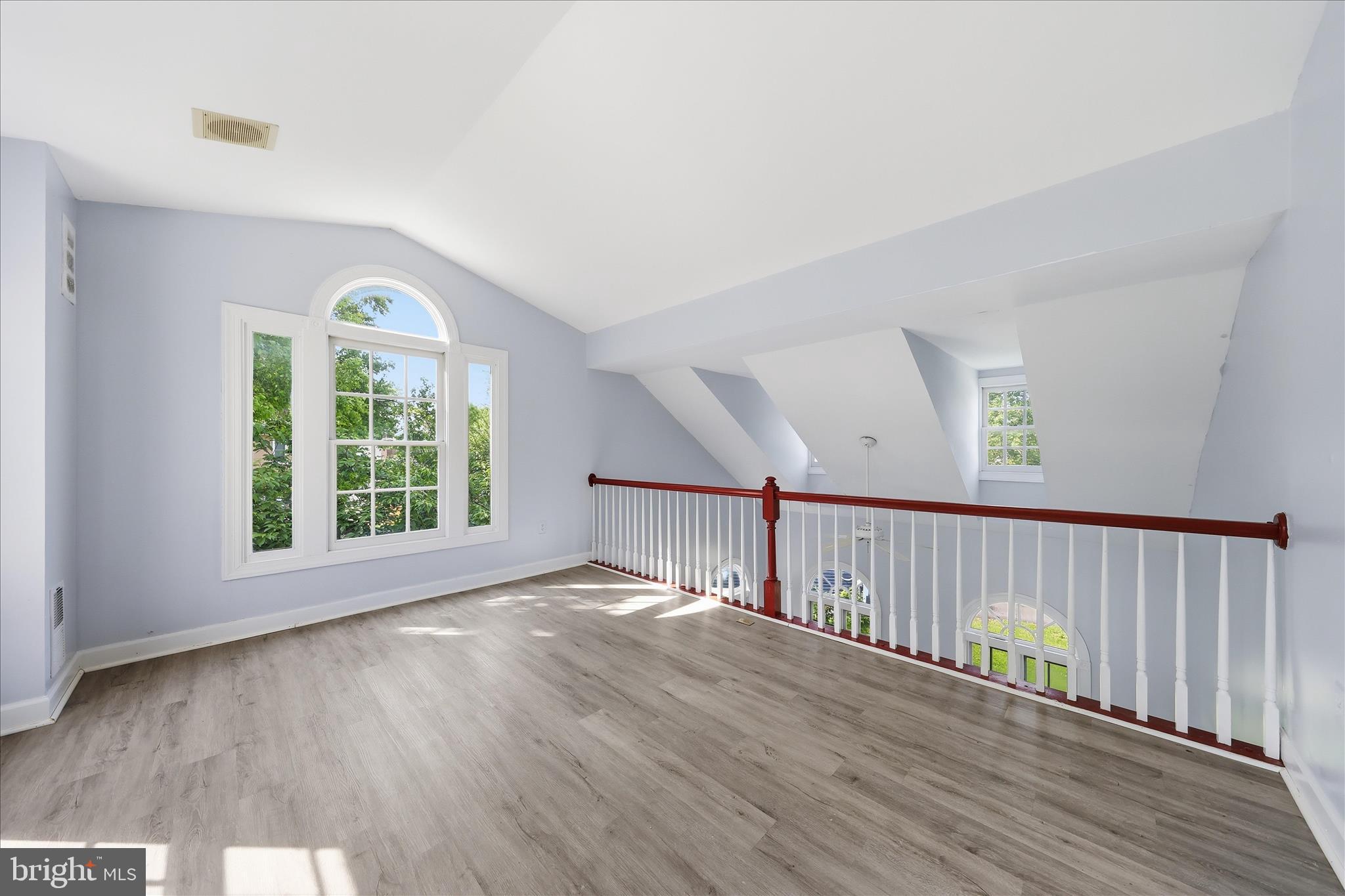 SPRING RIDGE - Residential
